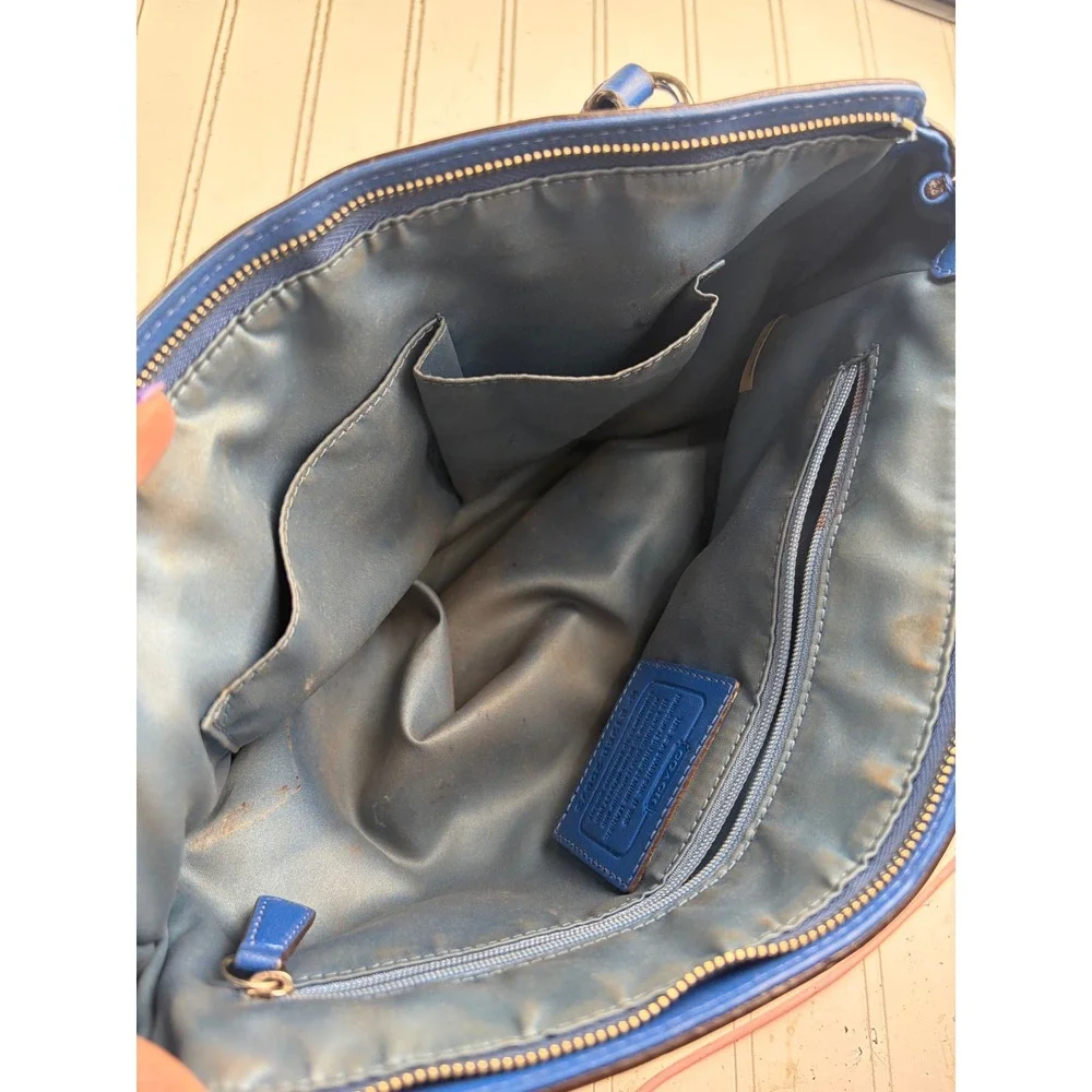 Coach Vintage Y2K Blue Patent Leather Poppy Shoulder Bag Purse